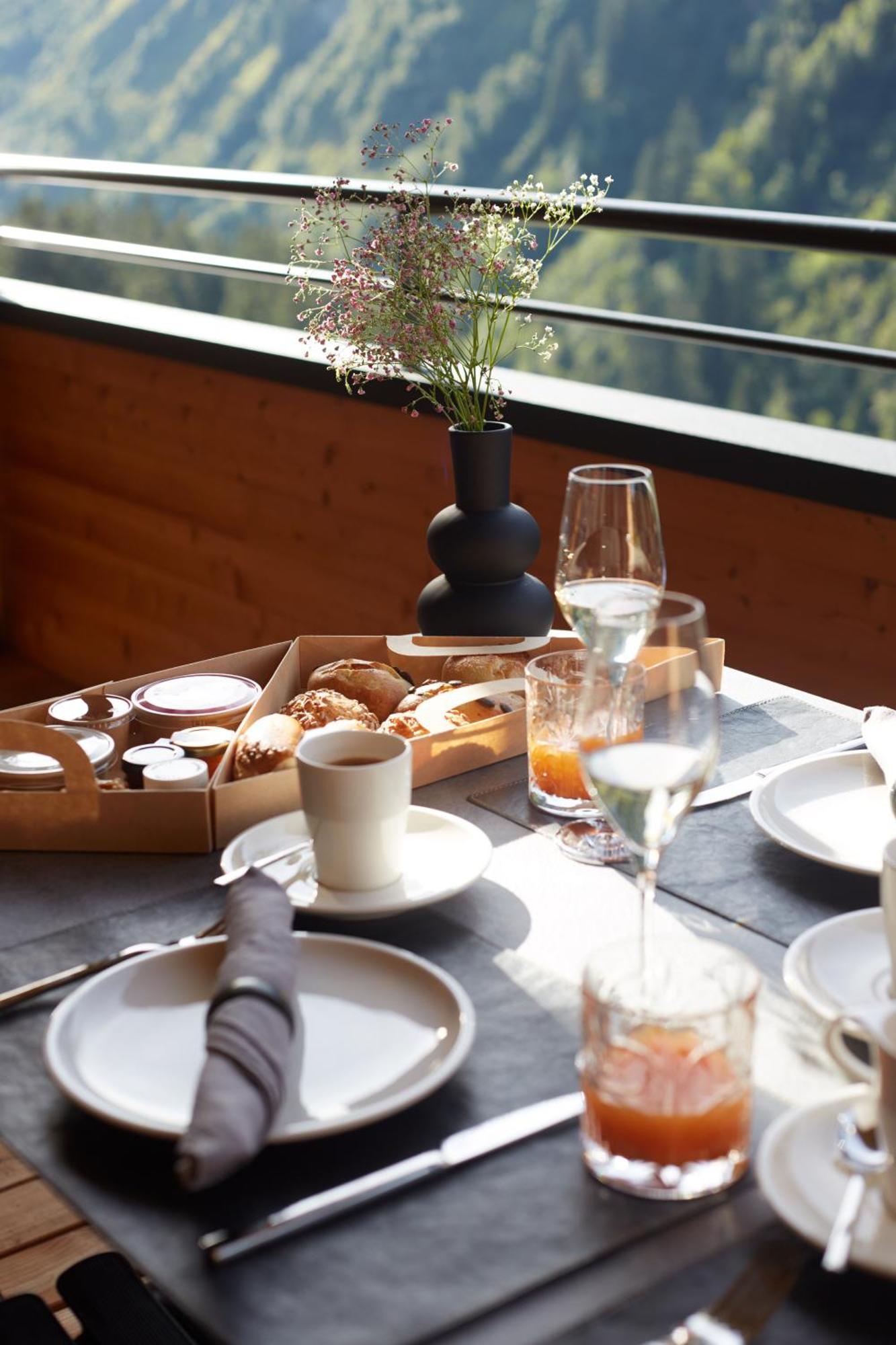Alpenstolz Damuels Haus 1 - Stilvoll Urlauben In Den Bergen Apartment Екстериор снимка